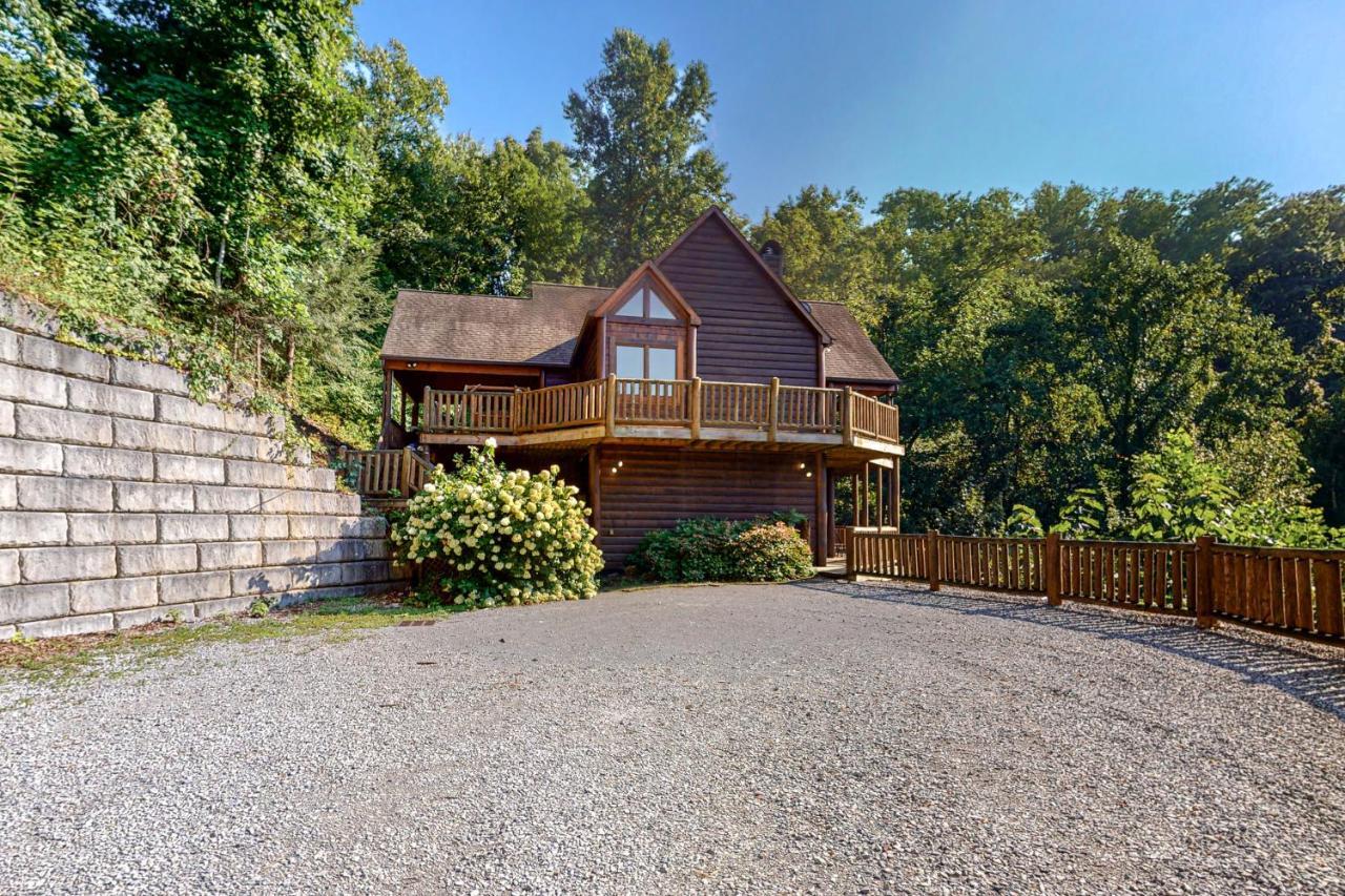 Edge Of The Park Lodge Sevierville Exterior foto